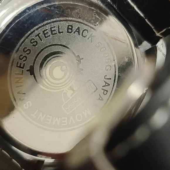 Watch - Picture 9 of 10